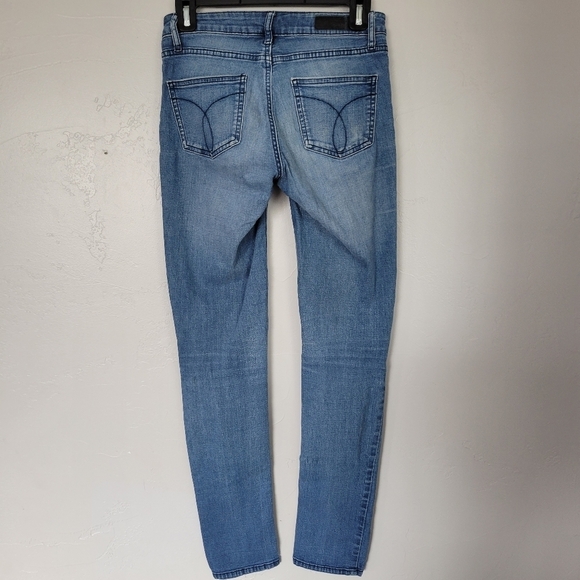 Calvin Klein Jeans Ultimate Skinny Jeans Light Wash 4 - Picture 5 of 10